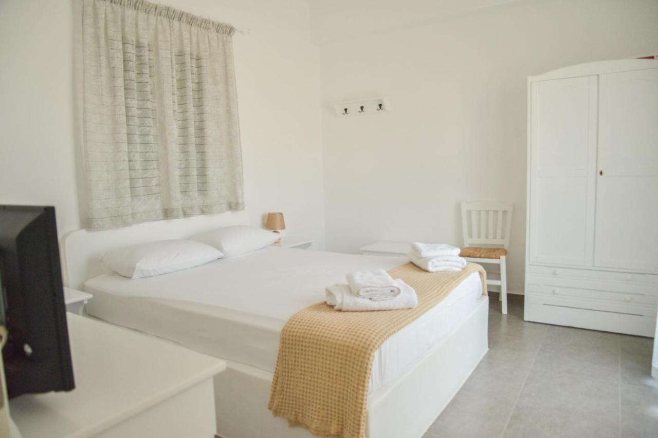 Zeras Apartments Adamantas  ภายนอก รูปภาพ
