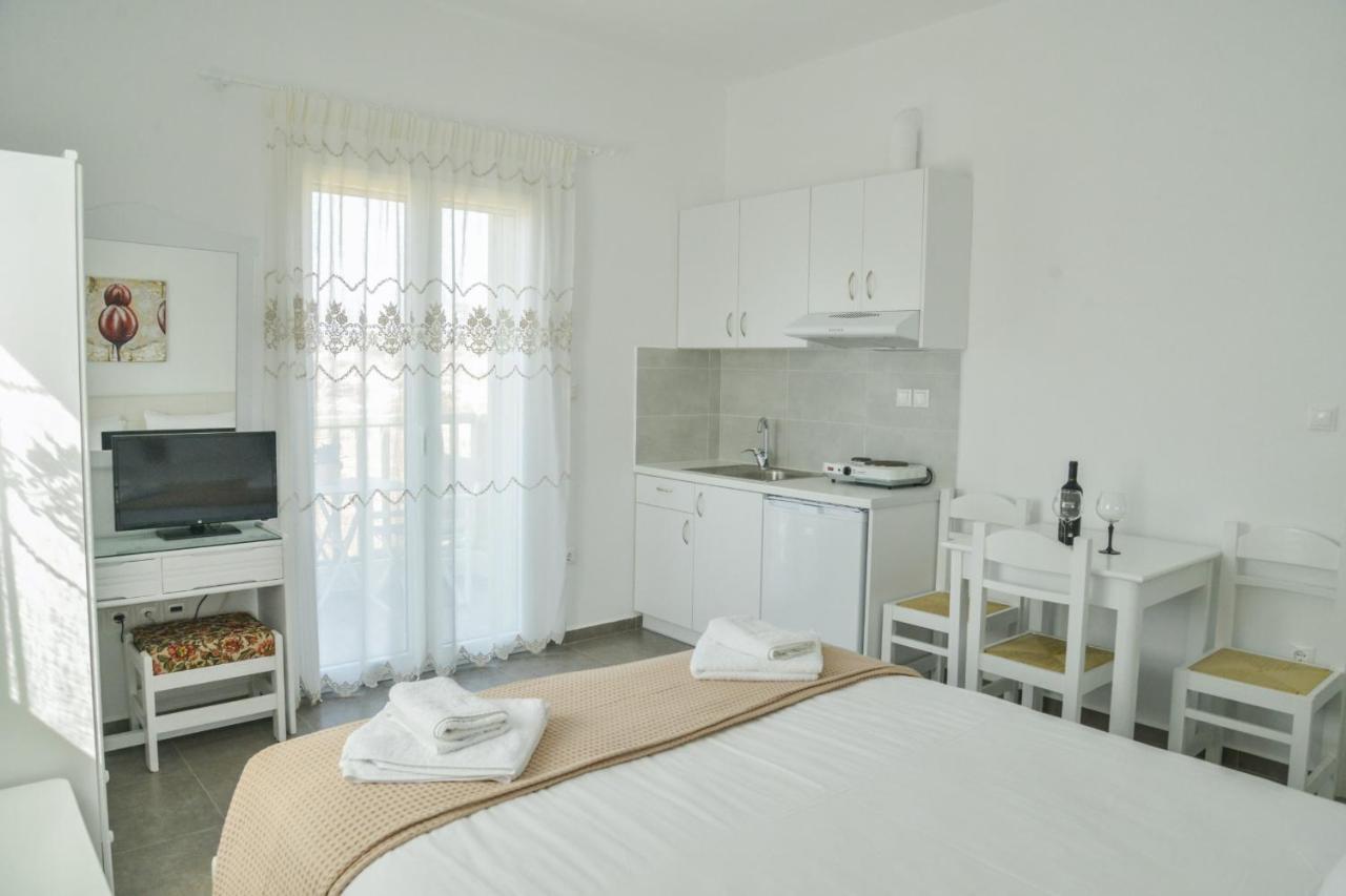 Zeras Apartments Adamantas  ภายนอก รูปภาพ