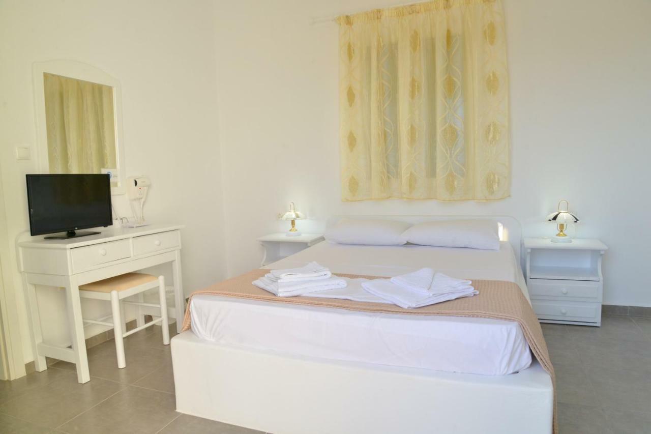 Zeras Apartments Adamantas  ภายนอก รูปภาพ
