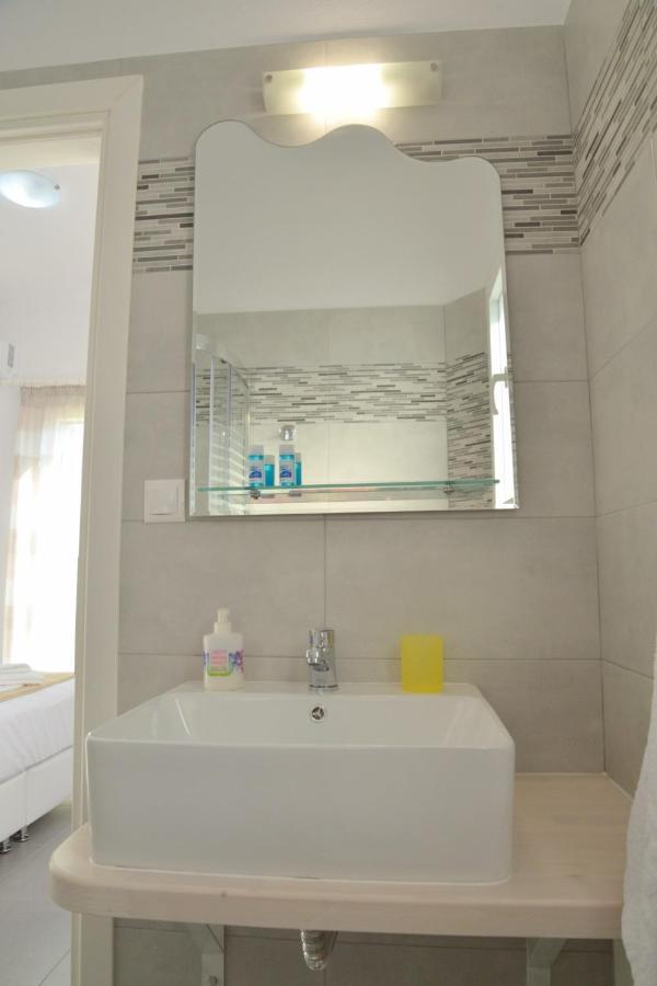 Zeras Apartments Adamantas  ภายนอก รูปภาพ